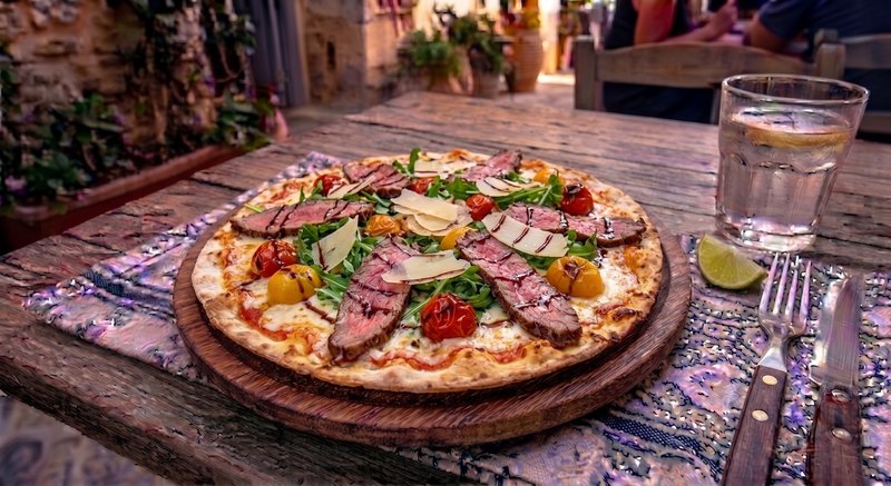 Roman Pizza with Beef Sirloin